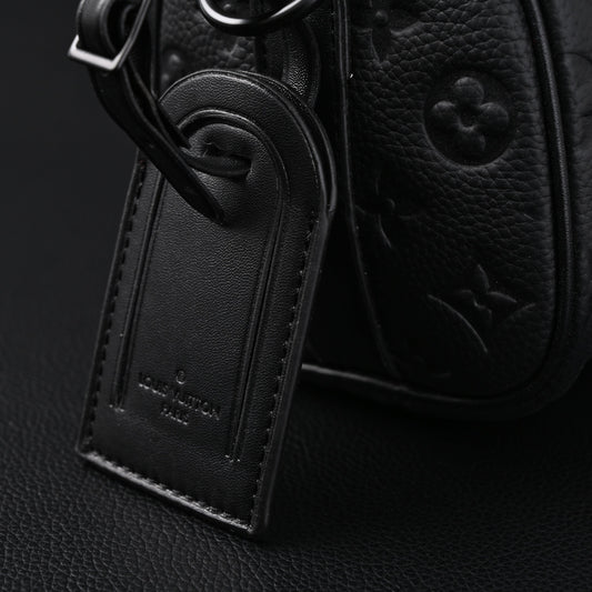 Louis Vuitton Keepall Bandoulière 50 – Monogram Shadow Black Leather