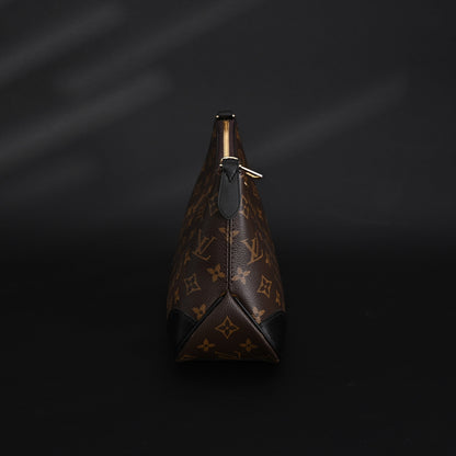 Louis Vuitton Monogram Canvas Pochette Shoulder Bag