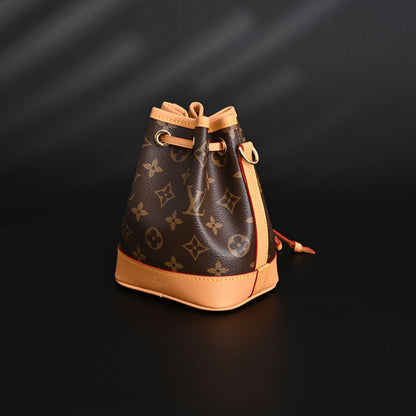 Louis Vuitton Noé Bucket Bag – Monogram Canvas with Natural Leather Trim