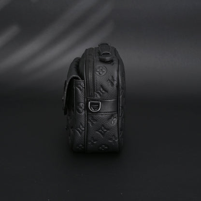 Louis Vuitton Capucines BB Top Handle Bag – Black Taurillon Leather