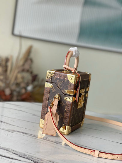 Louis Vuitton monogram box bag
