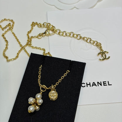 18K  Chanel 26P Grape Pearl Gold Necklace